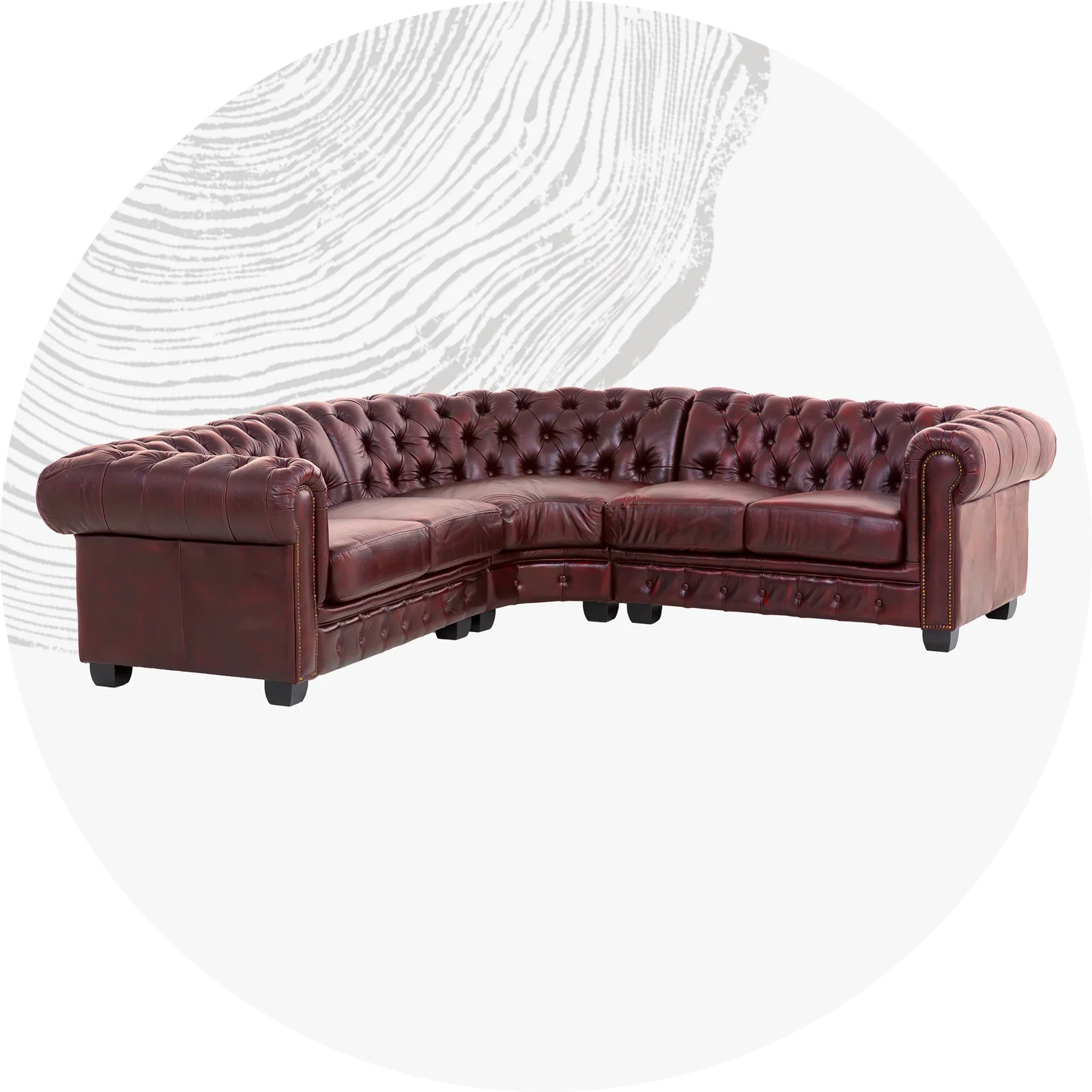 L-förmiges Ecksofa, modernes Design, grauer Stoffbezug, Holzfüße, tiefe Sitze und Chaiselongue in hellem Wohnzimmer-Ambiente
