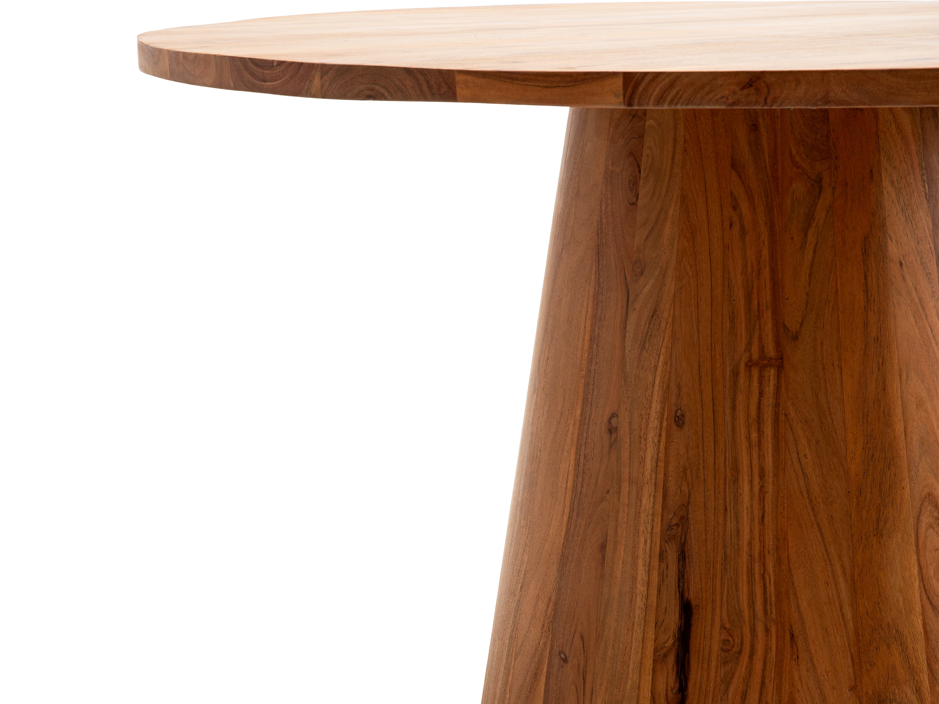 Freisteller 45°-Ansicht: Runder Esstisch Osbon aus lackiertem Akazienholz (D120×H75 cm) in Braun mit konischem Mittelfuß. Essgruppe Osbon