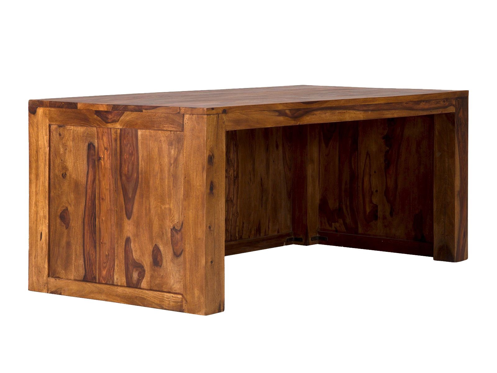 Helles Home-Office mit Holzschreibtisch, Laptop, ergonomischem Stuhl und grüner Zimmerpflanze im minimalistischen skandinavischen Stil