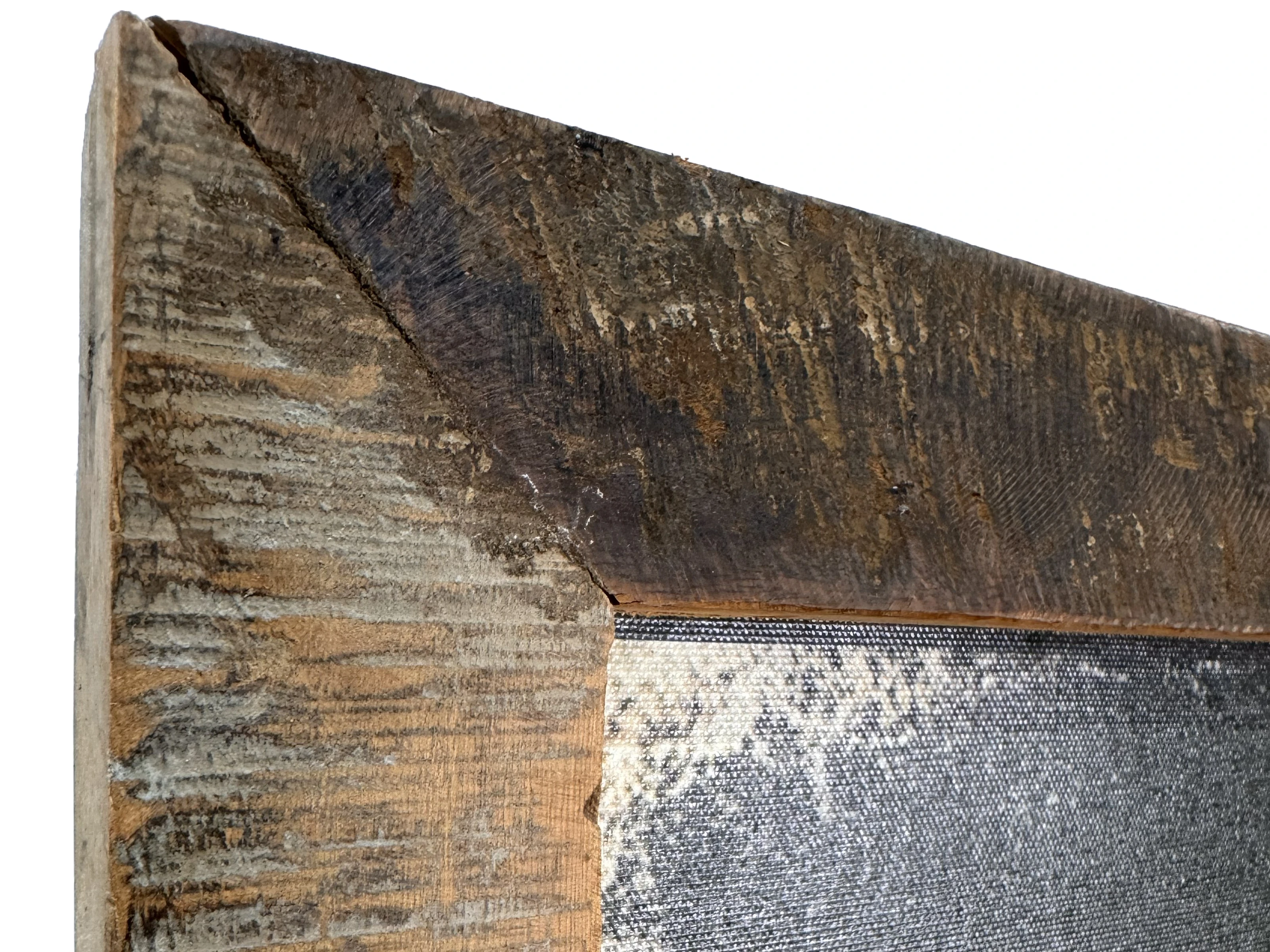 Detailbild des Canvas Wandbilds "Silent Strength" (70×90) mit rustikalem Altholzrahmen – Nahansicht der Holzstruktur.