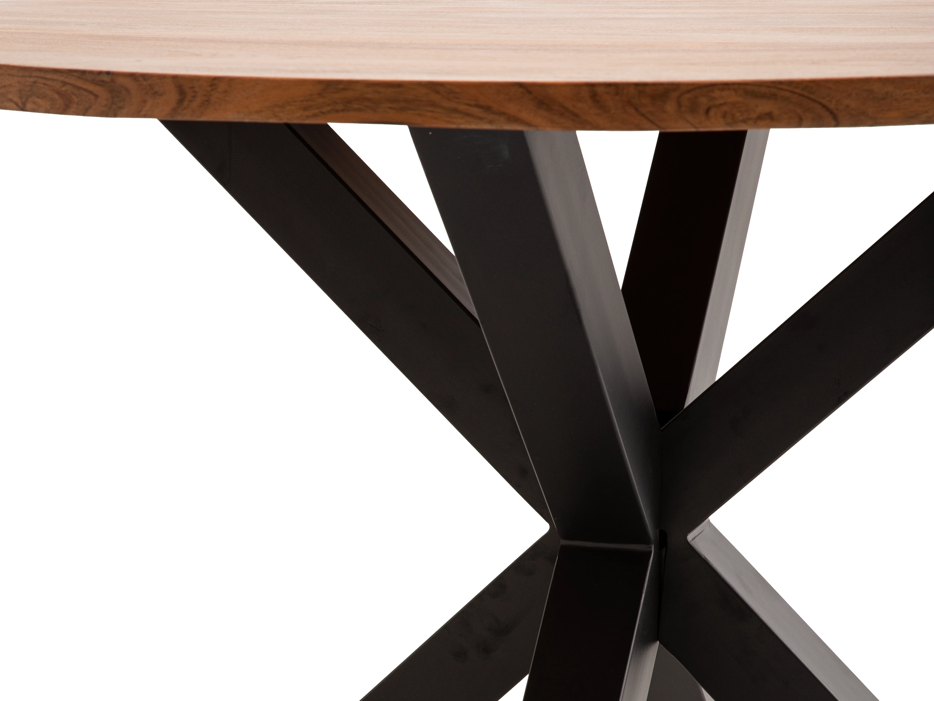 Freisteller-Detail 45° des Esstisch Cruzar D120 cm: runde Akazienholzplatte, lackiert, X-förmiges schwarzes Metallgestell. Essgruppe Cruzar