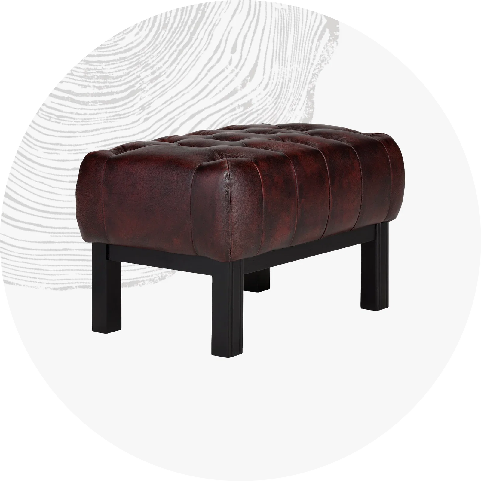 Moderner Holzhocker freigestellt, runde Sitzfläche, sichtbare Holzmaserung, schlichtes skandinavisches Design