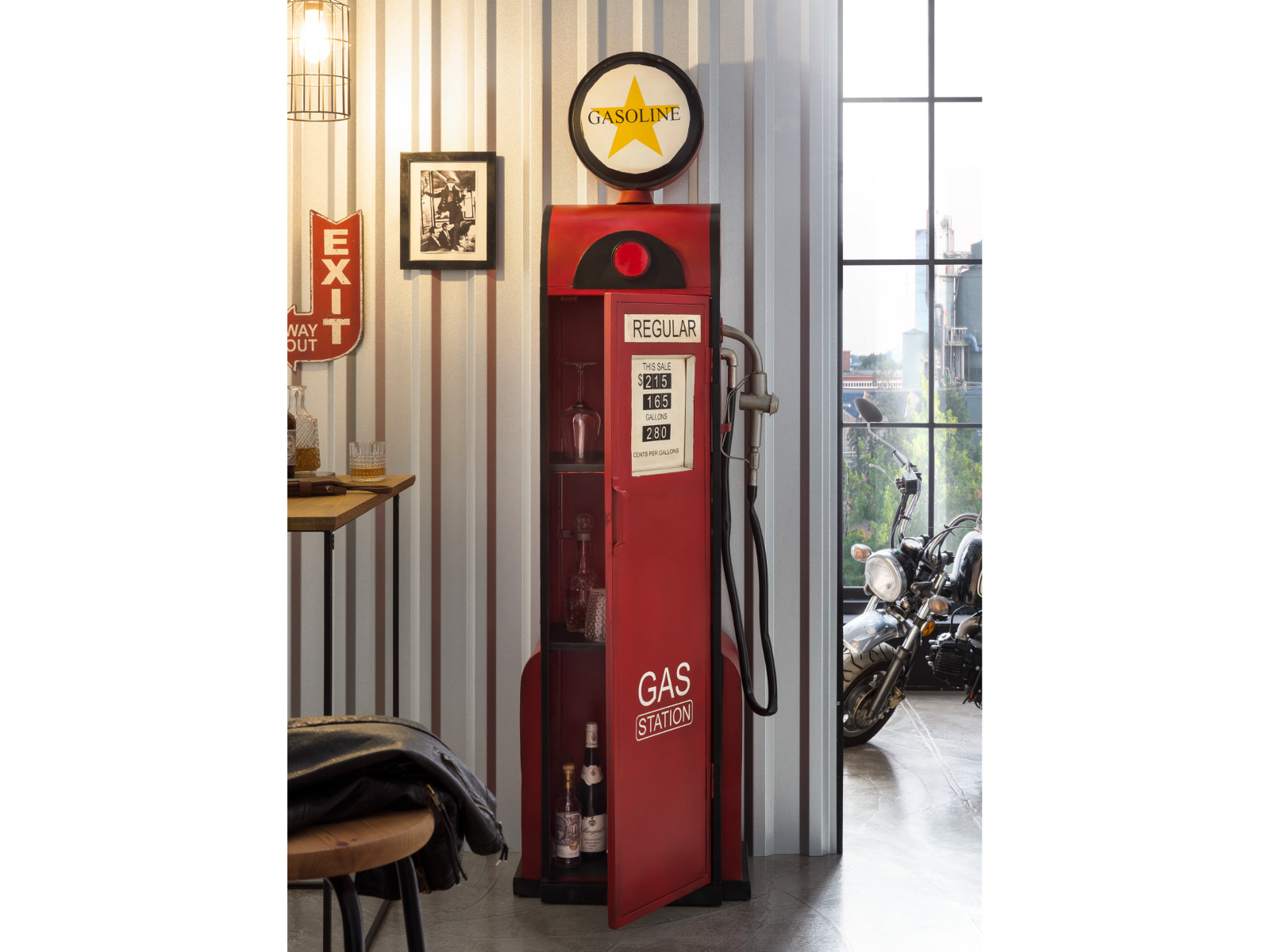 Frontansicht geöffnet: Barregal Zapfsäule im Retro-Gasolinpumpen-Design, 50×195×33 cm, 1 Tür rechts – Bar- & Bike-Regal