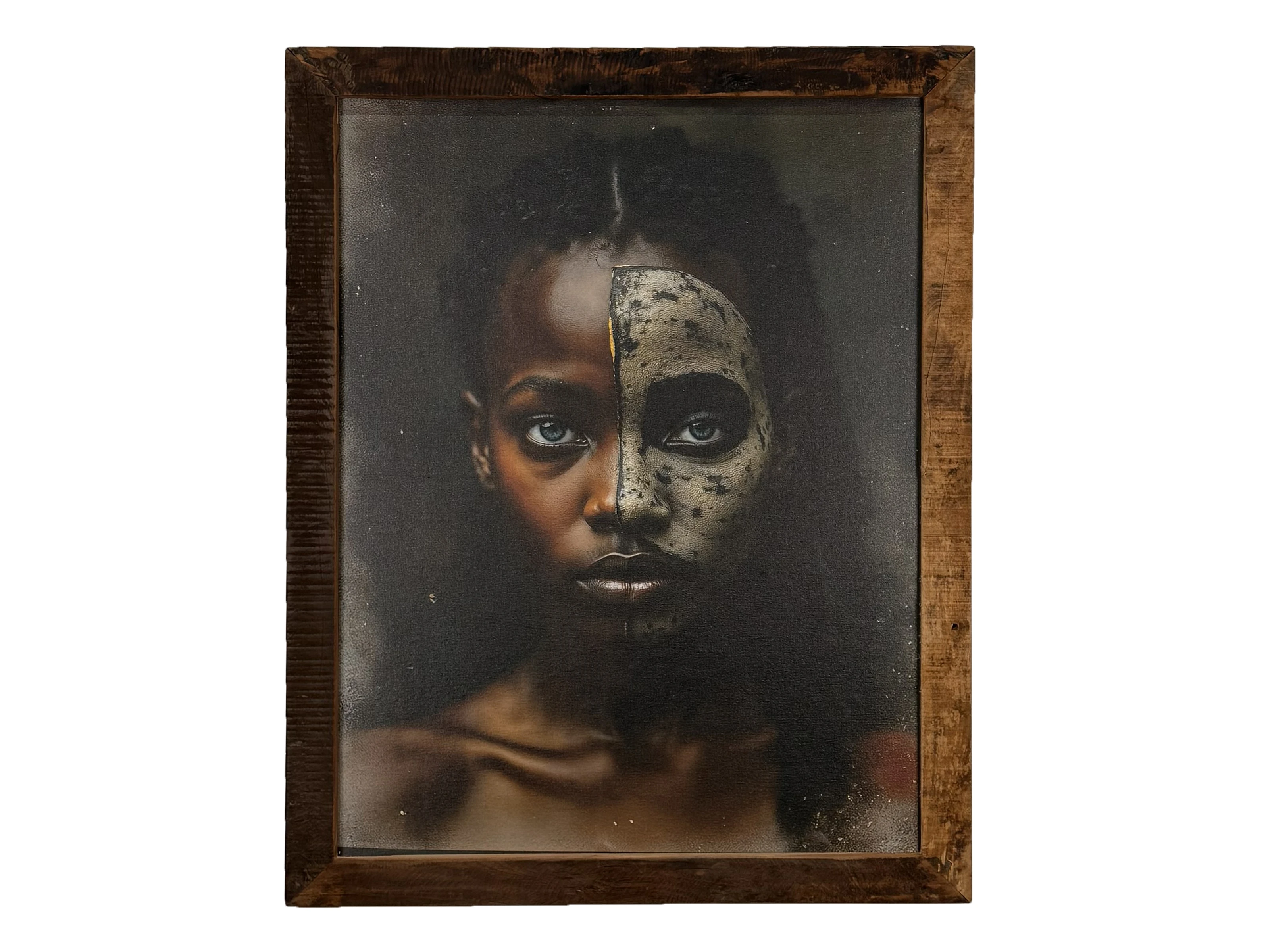 Frontansicht: Canvas Wandbild „Duality“ (70×90 cm) auf Altholzrahmen. Porträt einer Frau mit halbmaskiertem Gesicht.
