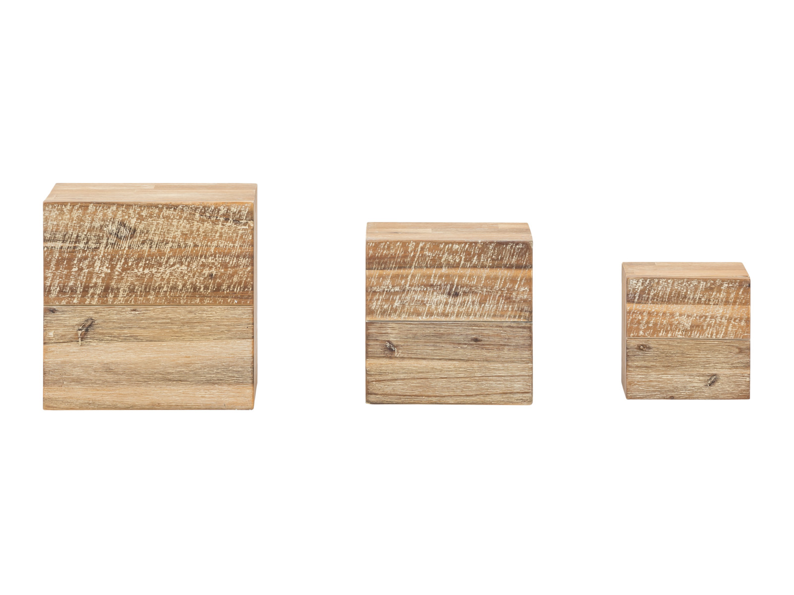 Freisteller-Frontansicht: Wandregal Jolo 3er-Set Würfel aus lackiertem Akazienholz, je 25×25×25 cm, 3 variierende Größen, braune Holzoberfläche