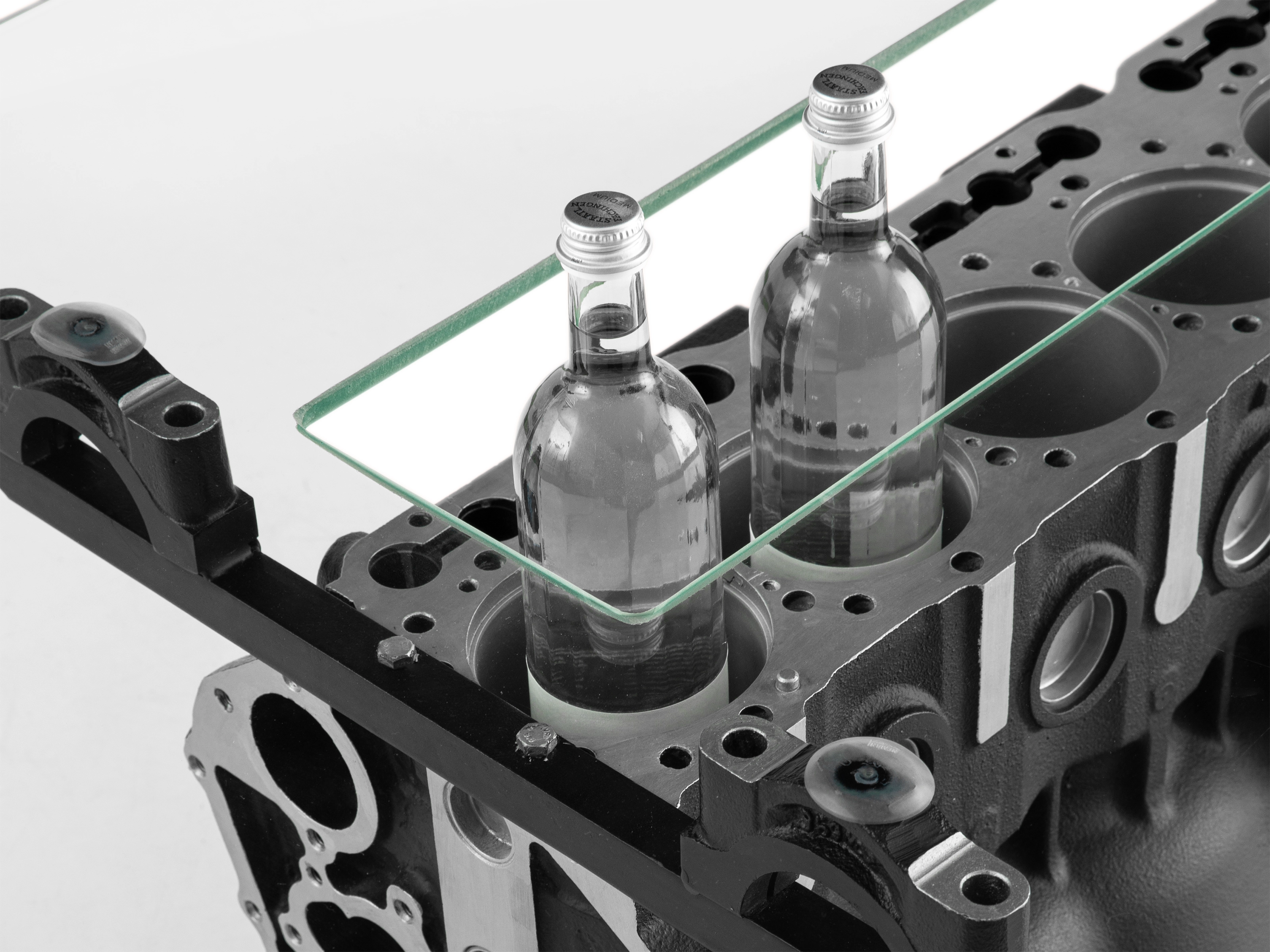 Couchtisch Engine  Couchtisch Engine