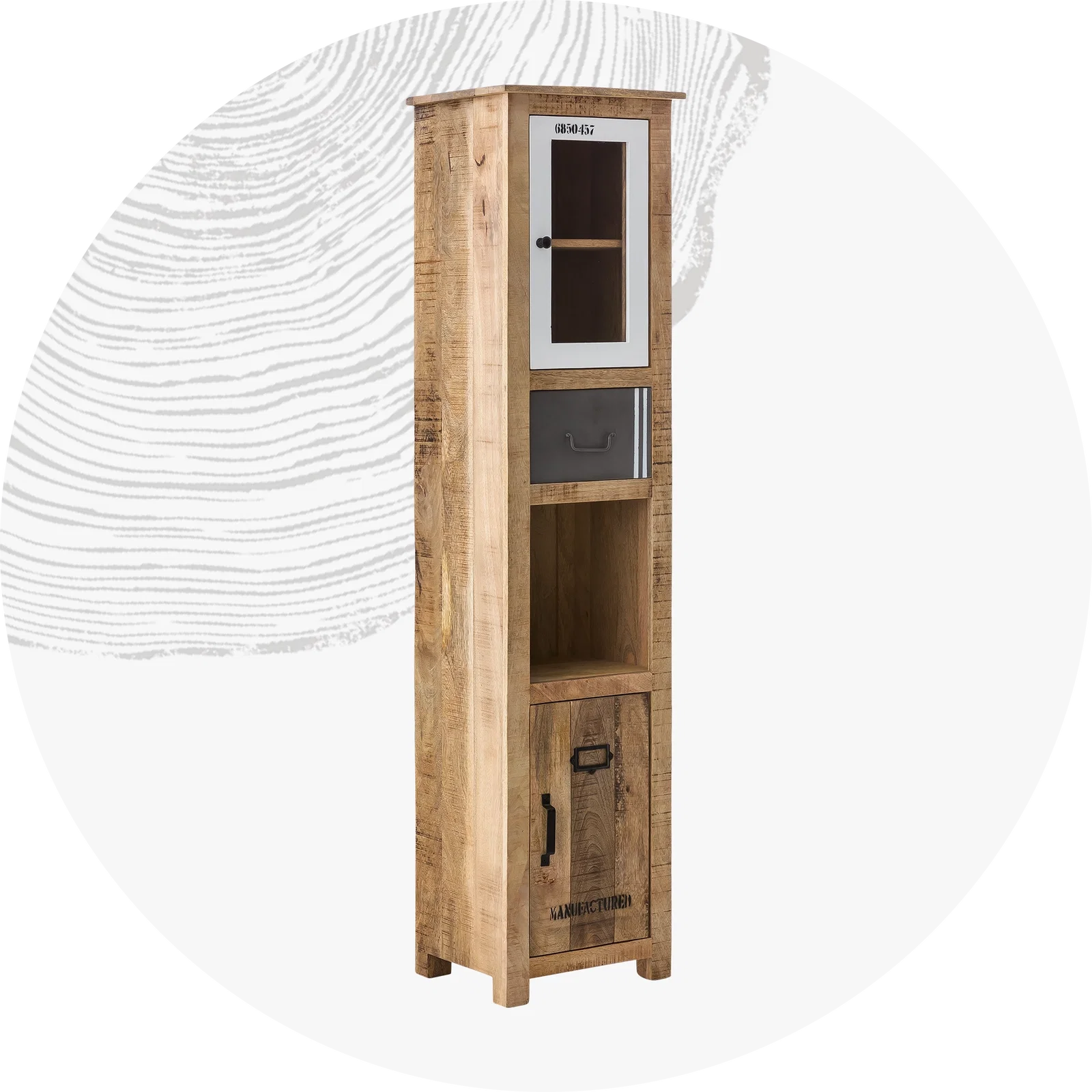 Mehrere moderne Holz-Hochschränke in verschiedenen Oberflächen, Küchen-Showroom, klare Linien, minimalistische, warme Holztöne