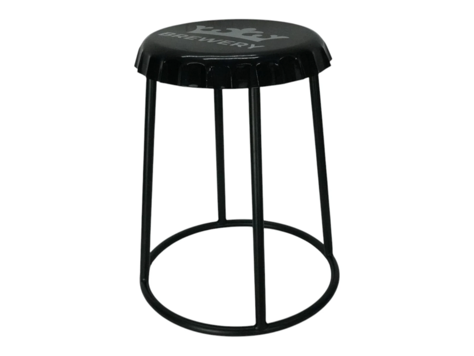 Freisteller Hocker Cappy, 45°-Ansicht, lackierter Metallhocker in Schwarz mit Flaschenverschluss-Sitz, 40×40×50 cm Freisteller Hocker Cappy, 45°-Ansicht, lackierter Metallhocker in Schwarz mit Flaschenverschluss-Sitz, 40×40×50 cm